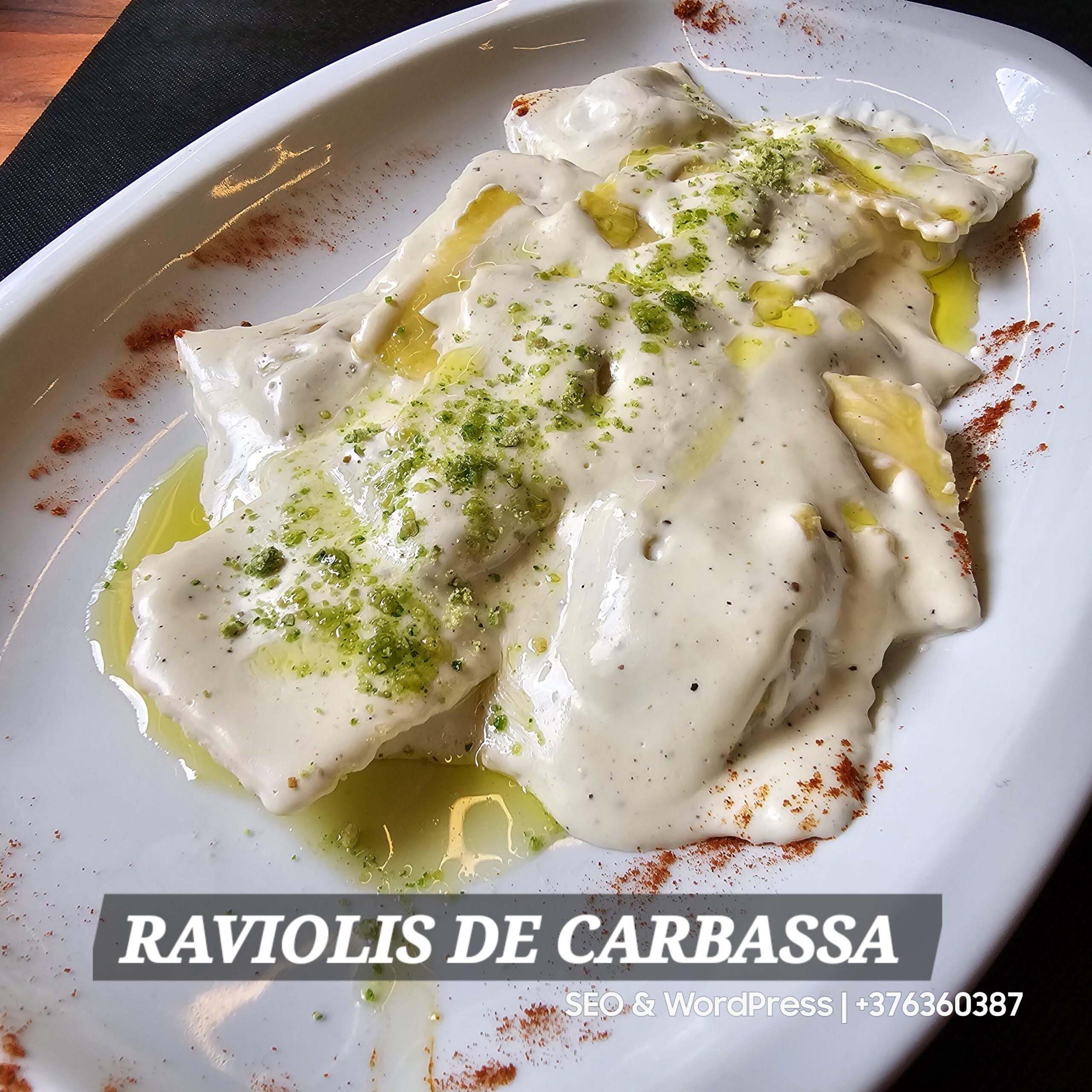 ¡Qué delicia! Los raviolis de calabaza con salsa italiana son exquisitos. Permíteme describirte la calidad y el sabor de este plato que ofrecemos en el restaurante La Torrada en Xixerella Resort. 🍝 Calidad y Sabor: Los raviolis de calabaza se preparan con pasta fresca y casera, lo que les da una textura suave y auténtica. La calabaza aporta un sabor dulce y ligeramente crujiente, que se combina perfectamente con la salsa italiana. La salsa italiana puede variar, pero generalmente incluye ingredientes como la crema de leche. O también la podemos hacer con tomates, ajo, albahaca y aceite de oliva. Es una salsa rica, casera y llena de sabor. La combinación de la pasta rellena de calabaza y la salsa crea un equilibrio entre lo dulce y lo salado, con un toque de frescura. Tamaño de la Ración: Es genial, la ración es abundante. A veces, los raviolis pueden ser pequeños, pero en La Torrada, servimos una porción generosa. Si… prácticamente podrías comer solo raviolis, ¡eso es una buena señal de satisfacción! En resumen, los raviolis de calabaza en La Torrada en Xixerella Resort son una experiencia culinaria memorable. ¡No me extraña que los consideres los mejores que has probado! Si vuelves, tal vez puedas explorar más deliciosos platos en nuestro menú. 😊 Más información sobre La Torrada Opiniones de La Torrada en TripAdvisor: Algunas opiniones positivas sobre el Restaurante La Torrada en Xixerella: ¡Qué delicia de experiencia en La Torrada! La comida exquisita, el personal encantador y un ambiente acogedor. ¡Sin duda volveré! La Torrada es, sin duda, uno de los mejores restaurantes de Xixerella. Disfruté de una comida maravillosa, con ingredientes frescos y platos bien presentados. Altamente recomendado. Excelente servicio y comida deliciosa en La Torrada. Tuve una velada perfecta, la combinación de sabores en cada plato fue excepcional. No puedo esperar para volver. Sitio web oficial de La Torrada https://restaurant-latorrada-xixerella.com/ 